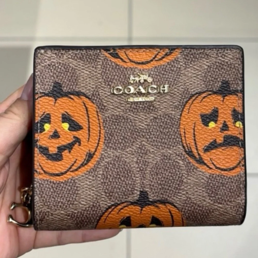 COACH Snap Wallet In Signature Canvas With Halloween Print CCR19 NWT AUTHENTIC